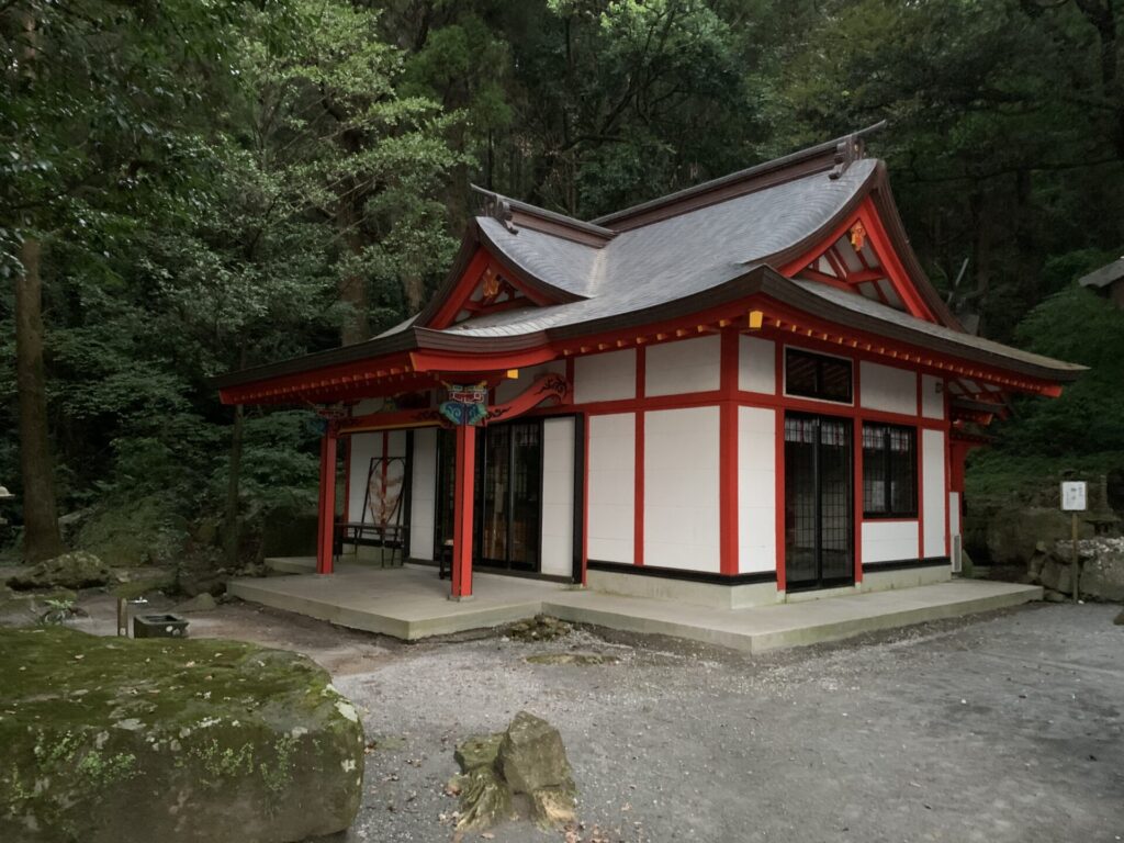 石體神社