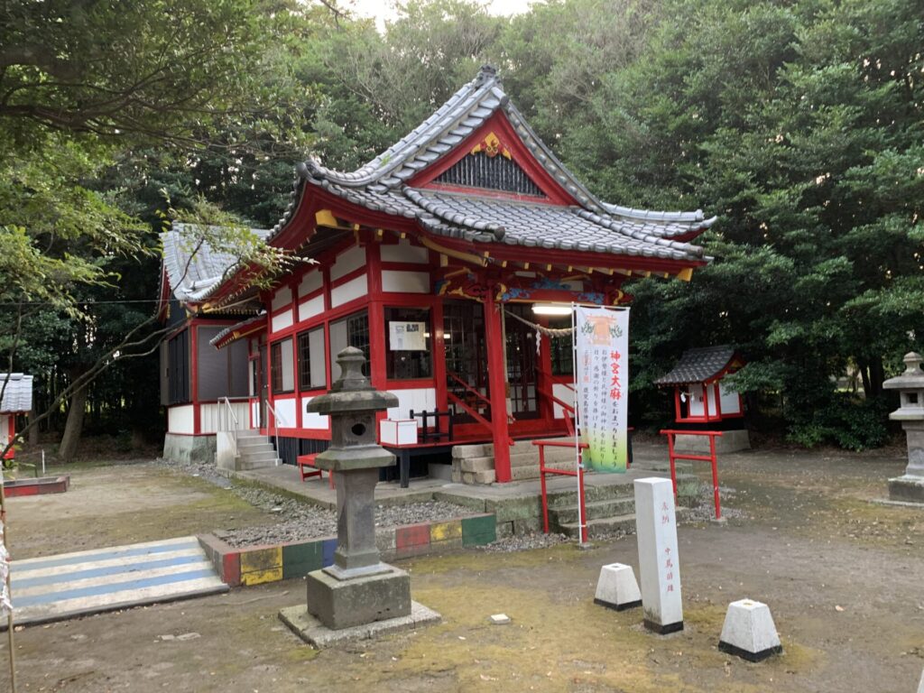 小村の地に鎮座する大穴持神社