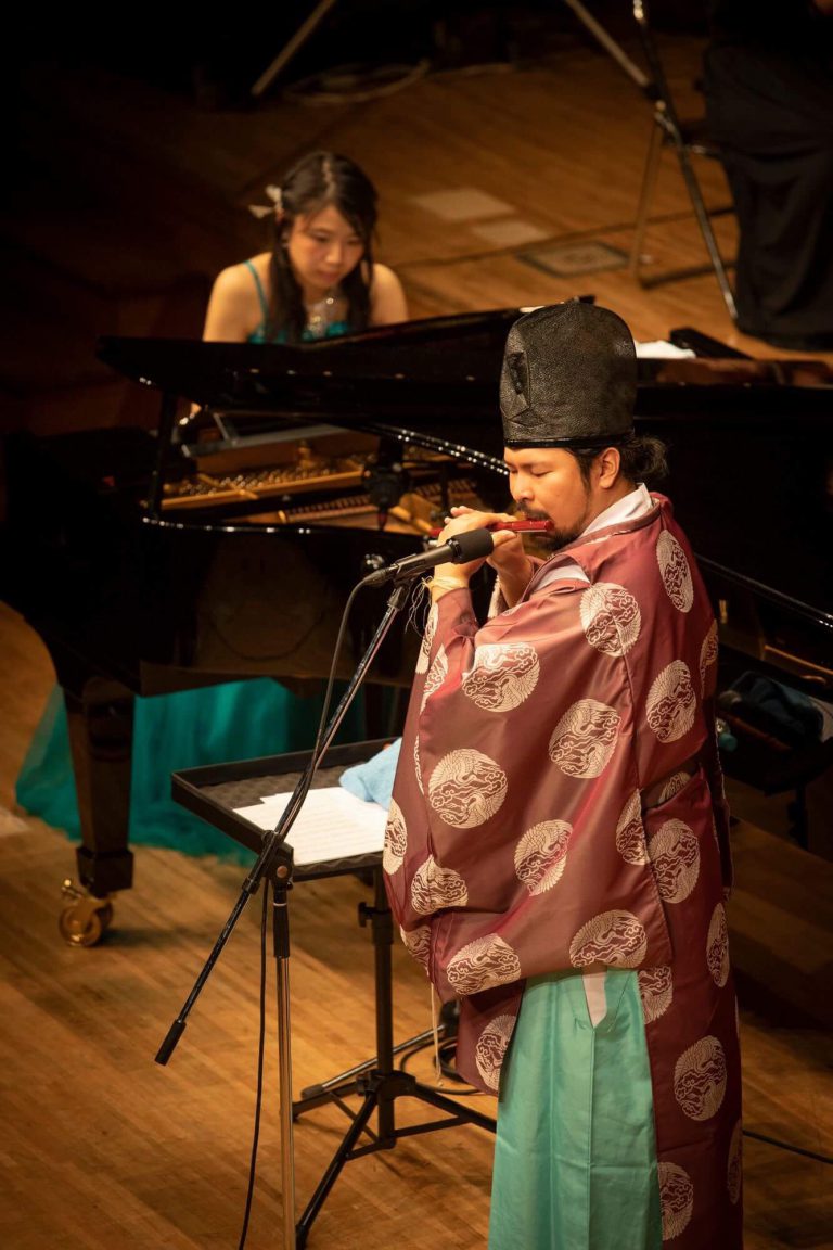 舞台上の幻想的な演出