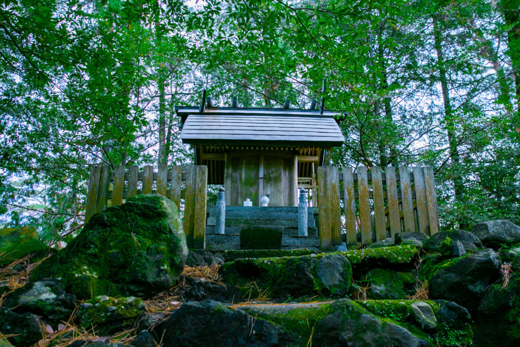 皇子原神社の本殿
